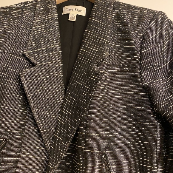 Calvin Klein cropped boxy blazer - Picture 3 of 3